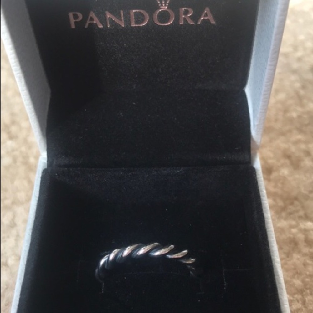 Pandora sterling 925 twisted rope ring size 8
